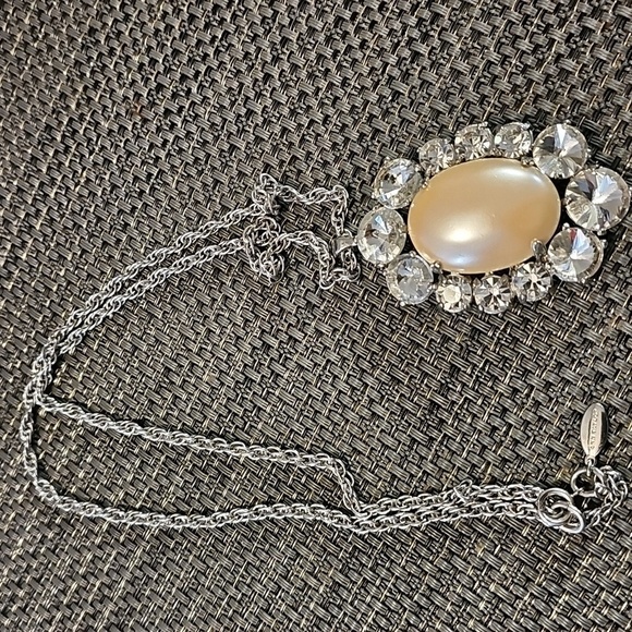 Ann Taylor Pearl Rivoli Rhinestone Pendant with Silver Chain Drop Necklace - Picture 3 of 8